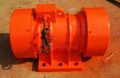 0.55KW YZU-10-4振動(dòng)電機(jī)